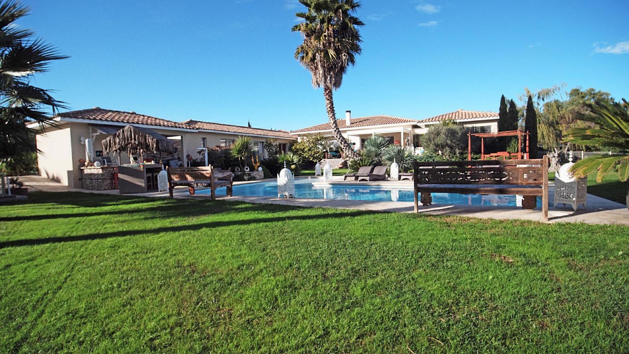 Escapades Lointaines Bed & Breakfast Perpignan Ngoại thất bức ảnh